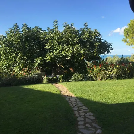 Villanesi Lejlighed